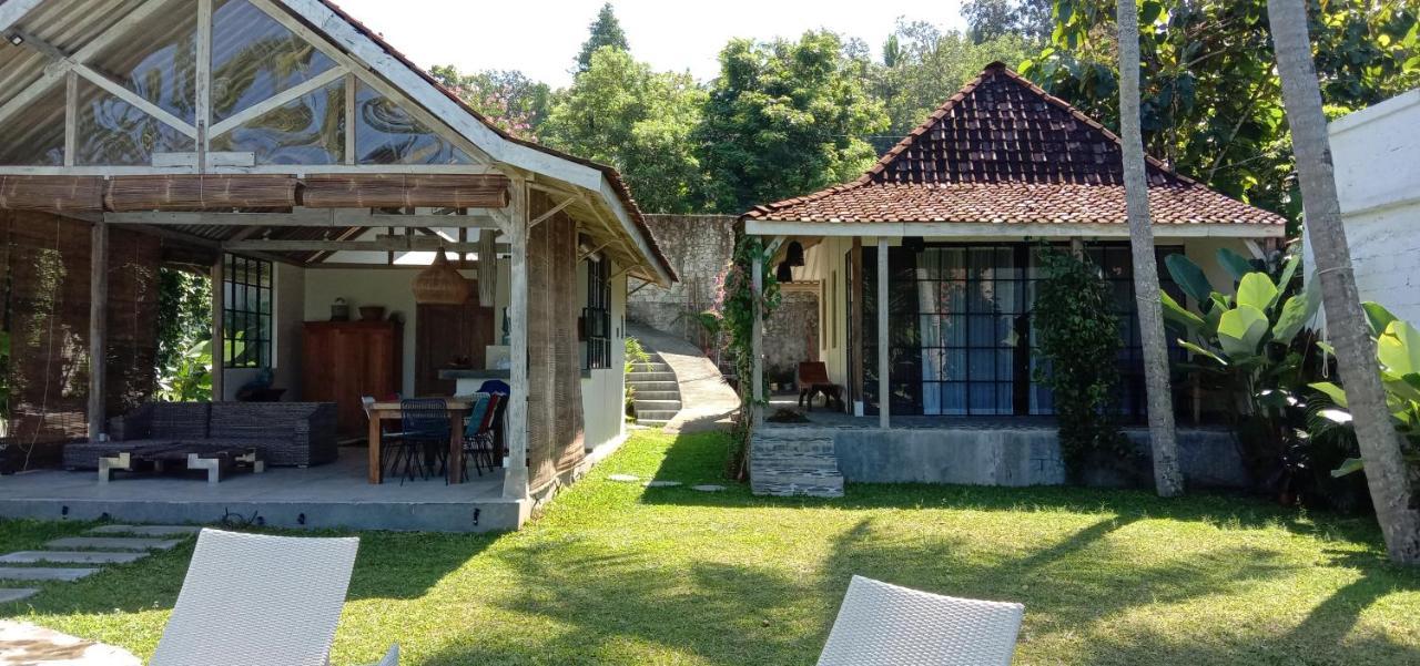 Sunmoonstarvillas Yogyakarta Jarakan Ngoại thất bức ảnh