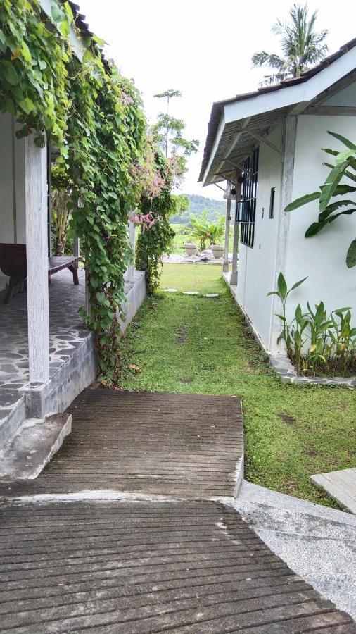 Sunmoonstarvillas Yogyakarta Jarakan Ngoại thất bức ảnh