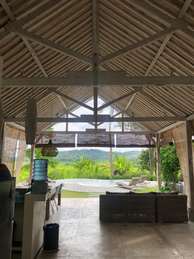 Sunmoonstarvillas Yogyakarta Jarakan Ngoại thất bức ảnh